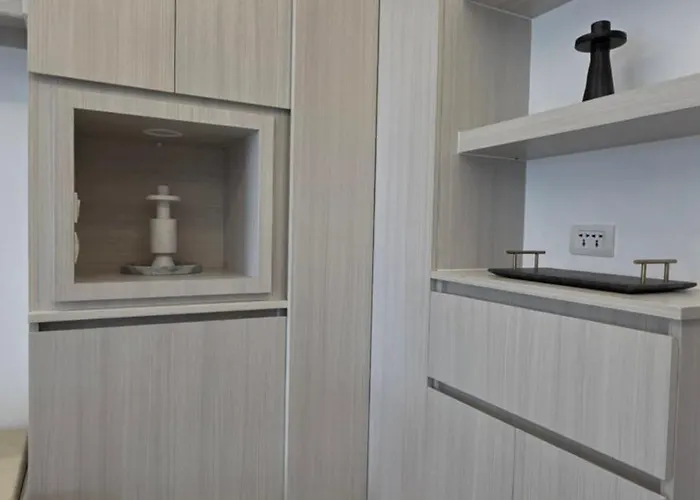 Apartment Center Of Bgc- Your In Forbeswood Parklane Manila