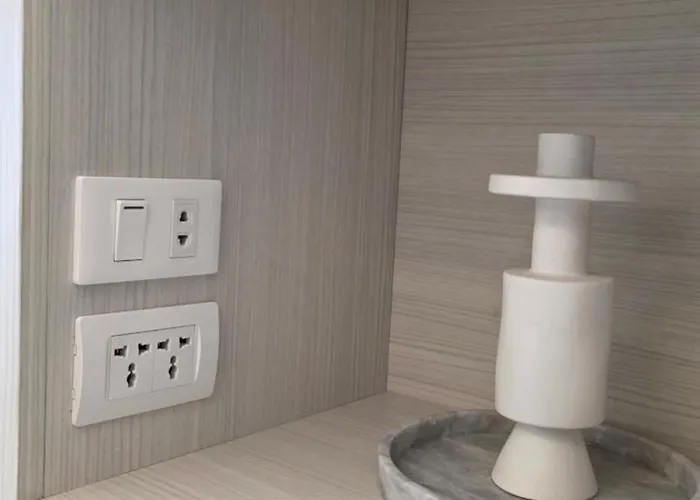 Apartment Center Of Bgc- Your In Forbeswood Parklane Manila