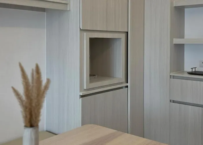 Center Of Bgc- Your In Forbeswood Parklane Apartment